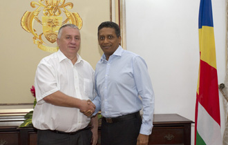 The new Ambassador of the Czech Republic to the Republic of Seychelles, H.E Ambassador Pavel Mikeš, officially presented his credentials to the President of the Republic, Mr Danny Faure, at an accreditation ceremony at State House.