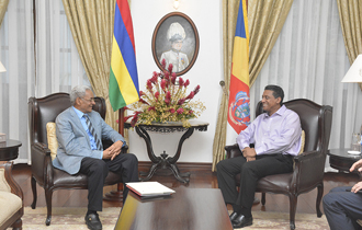 President Danny Faure received Hon. Seetana Lutchmeenaraidoo, GCSK, Minister of Foreign Affairs, Regional Integration and International Trade and Special Envoy of the Prime Minister of the Republic of Mauritius at State House.