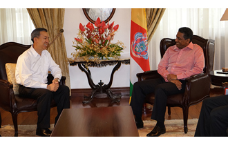 The Ambassador for the Kingdom of the Republic of Thailand, H.E. Mr Prasittiporn Wetprasit, paid a farewell visit to President Danny Faure at State House following a two-year tenure.