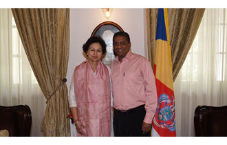 The President and Chief Executive Officer for Commonwealth of Learning (COL), Professor Asha Kanwar, paid a courtesy call on President Danny Faure at State House.
