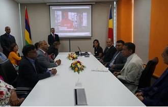 President Danny Faure, accompanied by the Minister of Agro-Industry and Food Security Hon Mahen Kumar Seeruttun, visited the EON Reality Mauritius Regional Headquarters and Entrepreneur School.