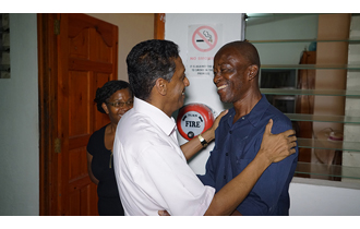 President Danny Faure paid a visit to the Night Shelter facility located at North East-Point, which is currently being managed by the Department of Social Affairs and offers temporary shelter for those in need