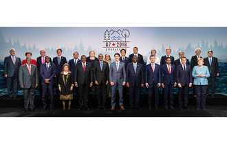 Souvenir photo of President Faure at the G7 Summit, Quebec, Canada.