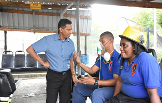 President Danny Faure visited the SPTC depot where fire had broken out.