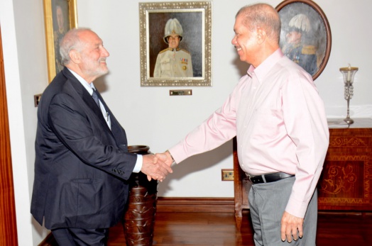 Seychelles President meets with Professor Joseph Stiglitz Seychelles President meets with Professor Joseph Stiglitz