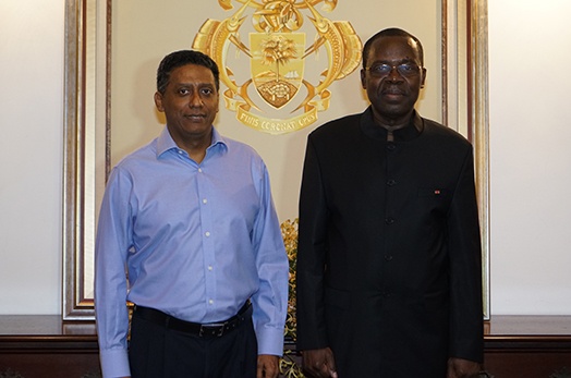 Le Premier Ambassadeur de la République Centrafricaine accrédité Le Premier Ambassadeur de la République Centrafricaine accrédité