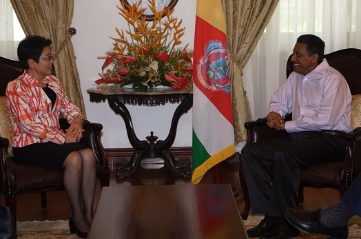 Président Danny Faure Recoit La Representante Speciale du Gouvernement Chinois pour Les Affaires Africaines Président Danny Faure Recoit La Representante Speciale du Gouvernement Chinois pour Les Affaires Africaines