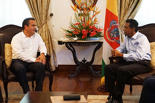 Le President Faure Recoit Le President du Conseil Regional De La Reunion Le President Faure Recoit Le President du Conseil Regional De La Reunion