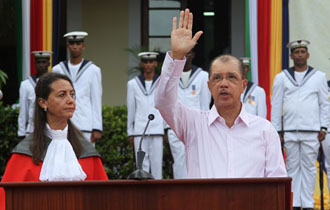 “I remain determined to bring together the people of Seychelles, to work together”- President Michel is sworn into office