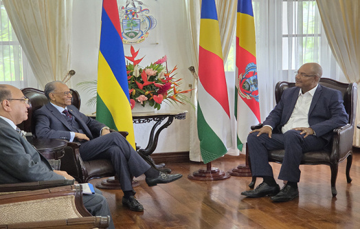 President of the Republic of Seychelles Receives Prime Minister of Mauritius for Courtesy Call