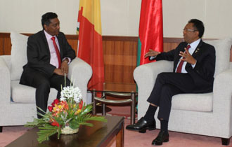 LE PRÉSIDENT DANNY FAURE S’ENTRETIENT AVEC LE PRÉSIDENT DE LA REPUBLIQUE DE MADAGASCAR